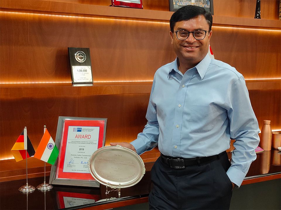 daimler-india-commercial-vehicles-wins-award-outstanding-contribution-indo-german-economic-relations